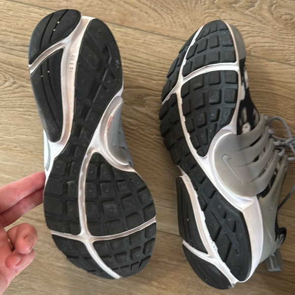 Nike Presto shoes, womens 9 - Picture 7 of 7